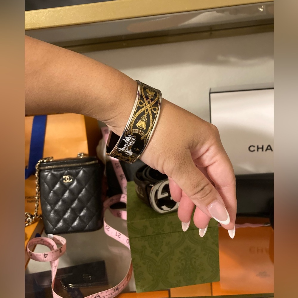SOLD Hermes Black and Gold Equestrian Bracelet - Picture 10 of 14